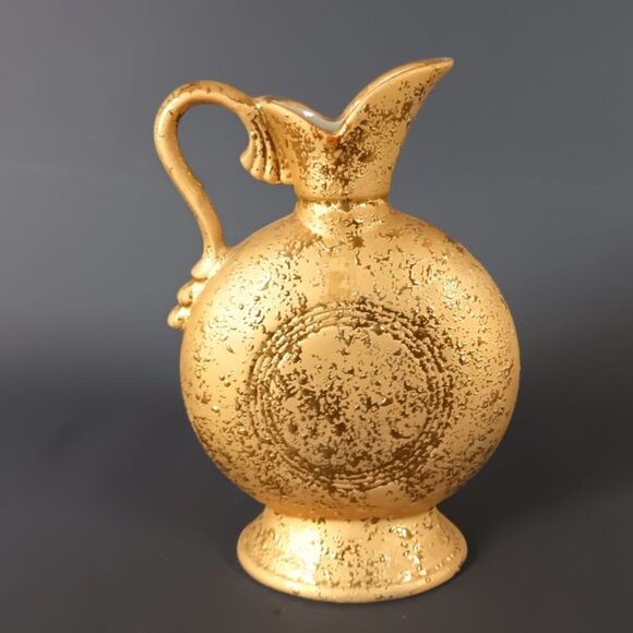 Jim Beam Decanter VTG 1956 Regal China Empty Weeping Gold Decanter Vase Decor - Picture 1 of 10